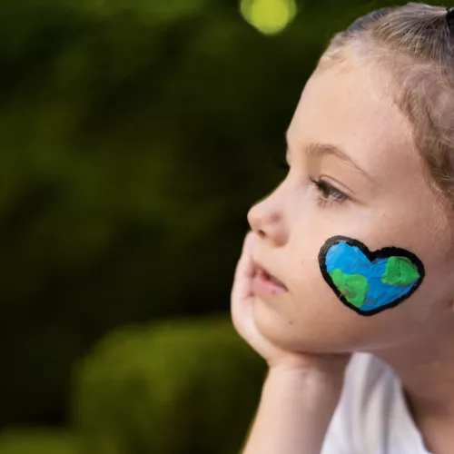Estudio revela que emociones, vínculos familiares y autorregulación son claves en el abordaje de la obesidad infantil